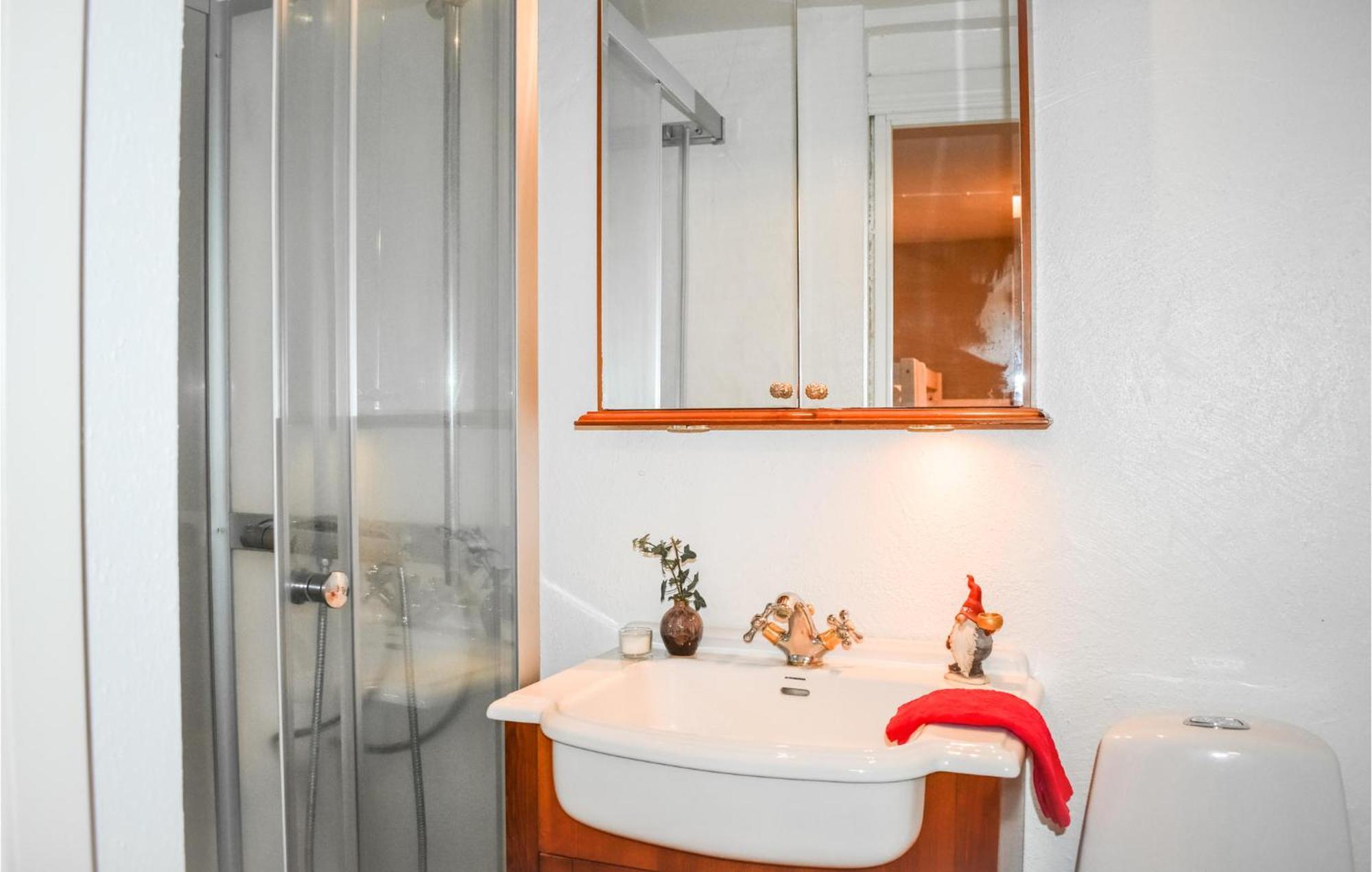 1 Bedroom Amazing Apartment In Ystad Eksteriør bilde